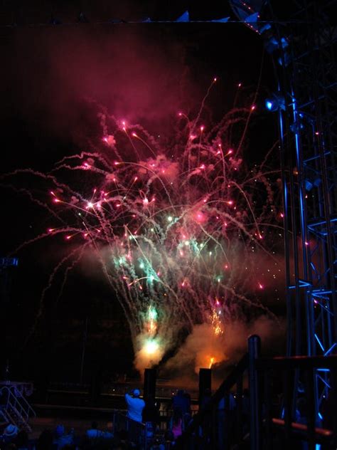 25 ways to celebrate New Year's Eve in Springfield and Branson