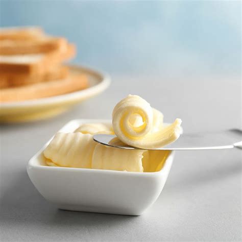 10 Healthy Butter Substitutes You Need to Know