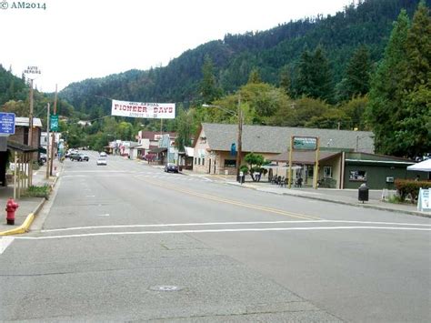 Riddle, Oregon is close to Nickel Mountain, at one time the site of the only nickel smelter in ...