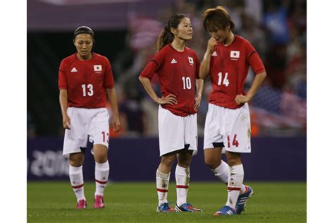 Japan’s Women’s Team Celebrates Silver After Soccer Final | TIME.com