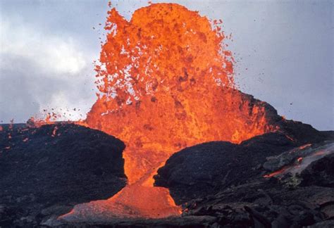 Volcanoes Fueled by 'Mush' Reservoirs, Not Magma Chambers