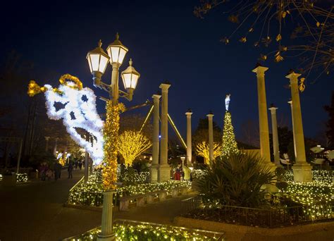 Busch Gardens Christmas Town | Williamsburg Vacations