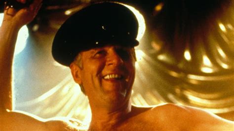 Actor Tom Wilkinson - known for roles in The Full Monty and Batman Begins - dies aged 75 | Ents ...