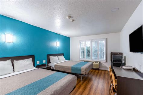 Motel 6 Fountain Valley - Huntington Beach Area, Fountain Valley, CA, United States - Compare Deals