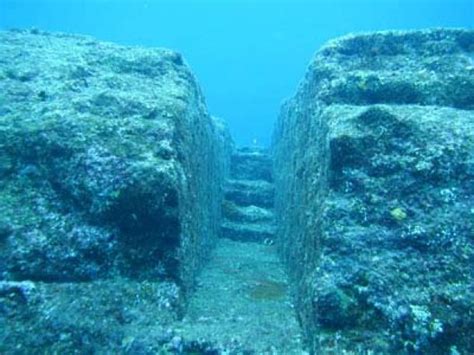 Mysterious 10,000 Year-Old Underwater Ruins in Japan | Ancient Origins