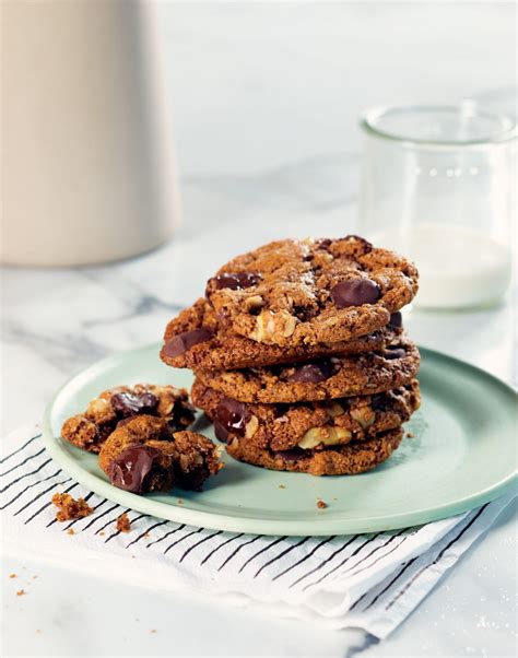 The Best Healthy Cookies (Gluten Free, Refined Sugar Free) - Liz Moody