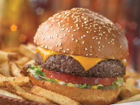 Oldtimer: Mouth-watering burger with mustard and red onion. #Chilis ...