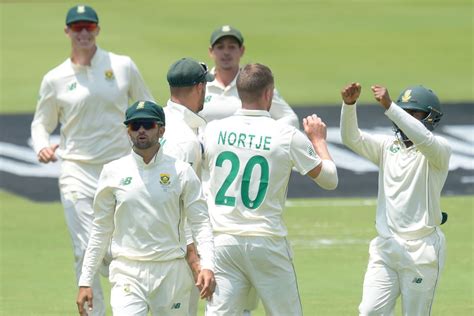 South Africa celebrate Anrich Nortje's breakthrough | ESPNcricinfo.com