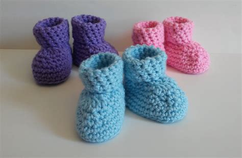 Easy Newborn Baby Booties Crochet Pattern - OkieGirlBling'n'Things