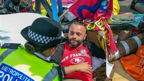 London climate-change protesters vow to continue blockades | Fox News