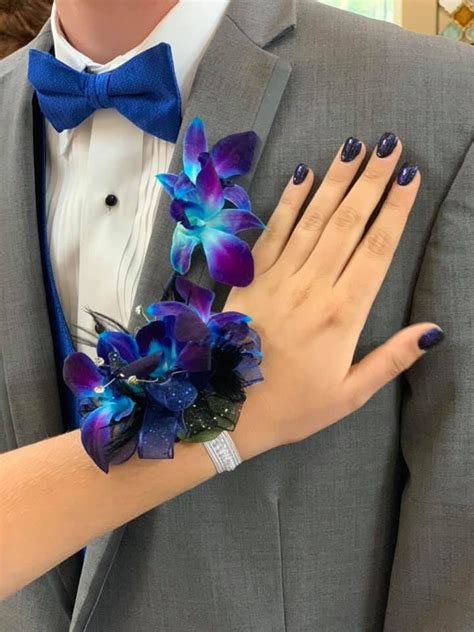 Corsages Near Me For Homecoming - Corsage Prom