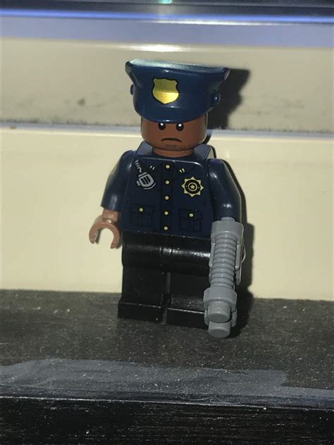 Officer Davis (Miles Morales Dad) Lego Marvel series | LEGO Amino