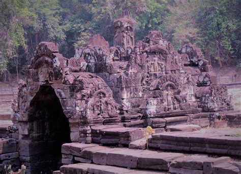 Just About Everything: Neak Pean, the picturesque island temple at ...