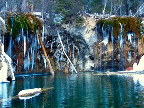 HANGING LAKE IN WINTER — Life Gazing