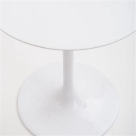 Tulip White Aluminum Round Side Table | Zin Home