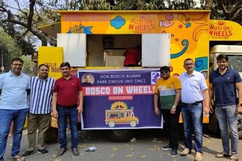 Kolkata: Many Takers for Don Bosco Alumni’s ‘Roti-sabzi’ Service on Wheels in Park Circus Slums ...