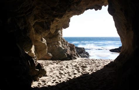 9 Cool Sea Caves in Southern California