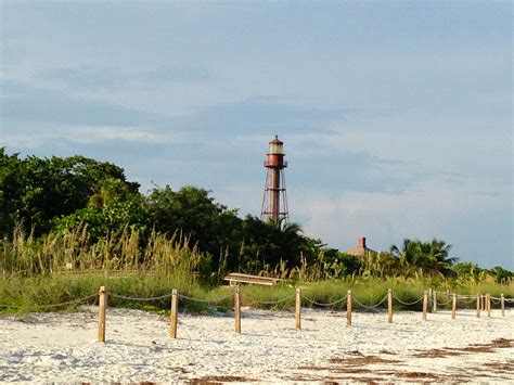 Things To Do In Sanibel Island's Lighthouse Beach