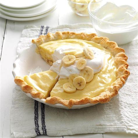 Banana Cream Pie Recipe | Taste of Home