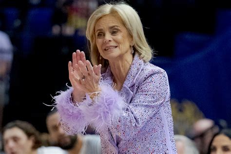 Behind Kim Mulkey’s image is a serious coach with a deft touch - The Washington Post