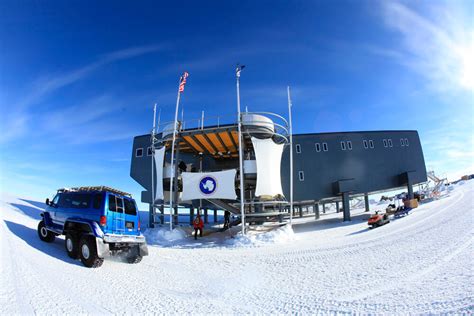 Amundsen-Scott South Pole Station - Antarctic Logistics & Expeditions