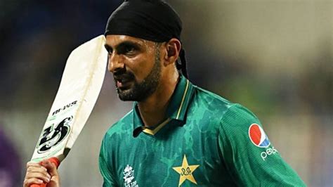 'Told Shoaib Malik to take retirement. Knew that he'll not be respected ...