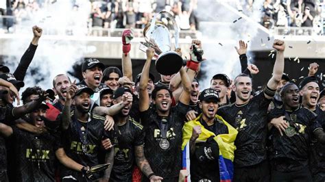 แฟนบอล LAFC ระเบิดพลังไซย่าพาทีมคว้าแชมป์ MLS Cup 2022