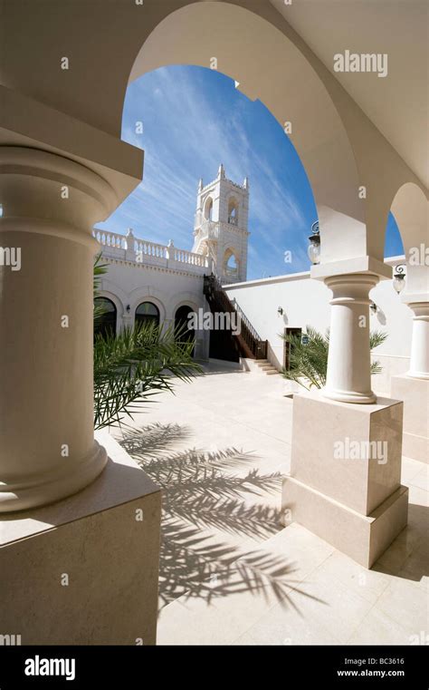 Muscat (Sultanate of Oman) : Sultan's Palace Stock Photo - Alamy