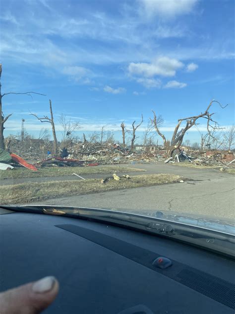 Mayfield KY tornado destruction : r/pics