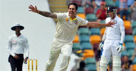 Australia's Mitchell Johnson Humiliates England: First Ashes Test, Day ...