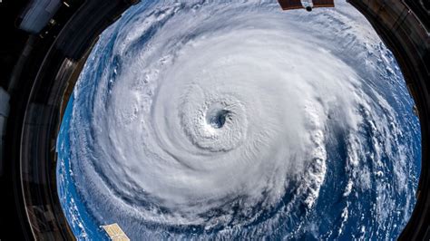 Hurricane Florence from space: Chilling images show colossal storm churning toward US - ABC News