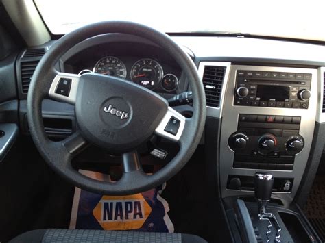 2008 Jeep Grand Cherokee - Interior Pictures - CarGurus