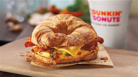 dunkin donuts chicken bacon croissant