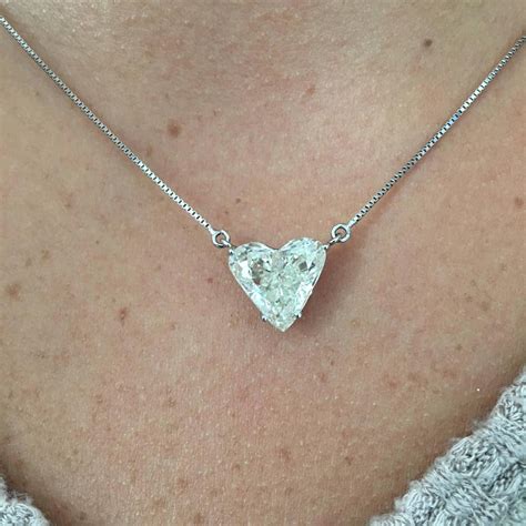 Pin by Kayla Chambers on Jewelry Ideas | Heart necklace diamond, Diamond heart, Diamond necklace