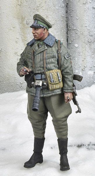 Current East German Border Guard Officer 1970s-80s Winter | HLJ.com