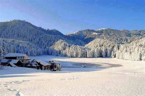 14 Places To Visit Near Delhi For Snowfall This Winter