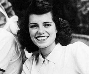 Eunice Kennedy Shriver Biography - Facts, Childhood, Family Life & Achievements