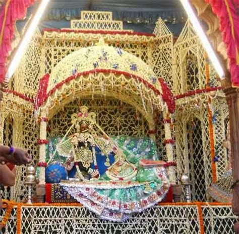 Radha Vallabha Temple in Vrindavan | Hindu Blog