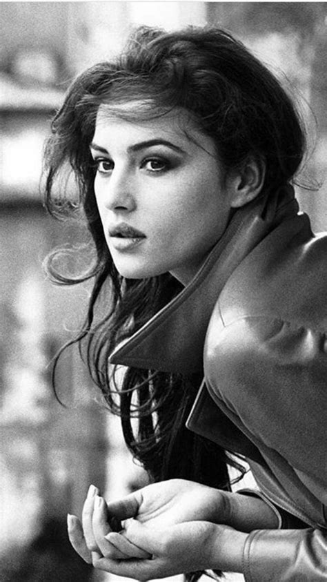 Timeless Beauty Monica Bellucci Young, Monica Belluci, Monica Bellucci Photo, Portrait Photos ...