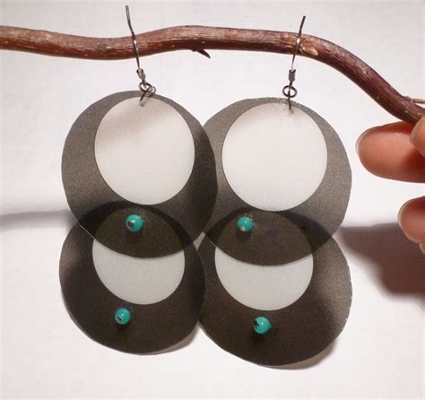 Mich L. in L.A.: Cascading Circles Earring Tutorial