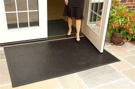 Outdoor Scraper Mats | Garden State Mat Rental