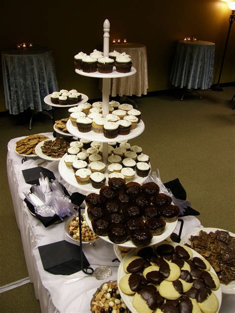 Dessert buffet - graduation party? | Graduation party desserts ...