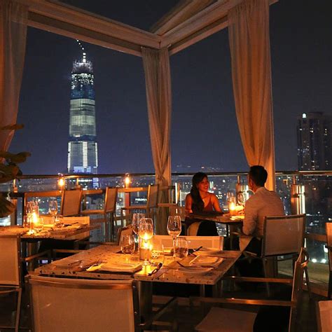 15 Best Rooftop Restaurants in Kuala Lumpur / Rolling Grace