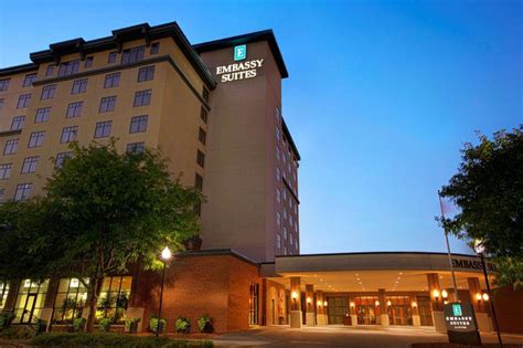 Embassy Suites by Hilton Lincoln Hotel (Lincoln (NE)) - Deals, Photos ...