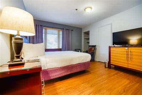 Rooms & Amenities | Inn at Seaside | Seaside, OR