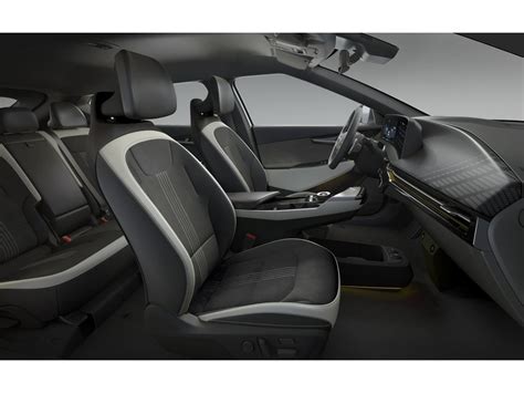 2023 Kia EV6: 40 Interior Photos | U.S. News