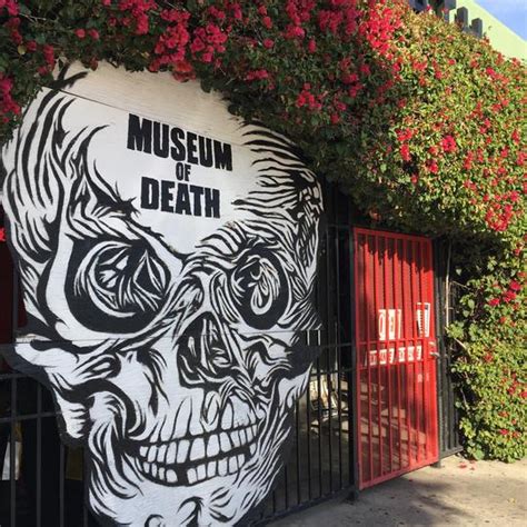 Museum of Death in Hollywood, CA (16 Photos)