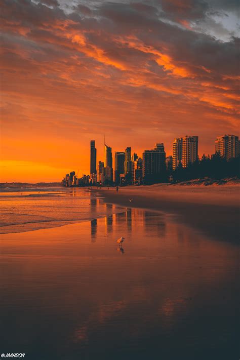 Craziest Sunrise I ever witnessed on the Gold Coast! Instagram @jaahdon : r/GoldCoast