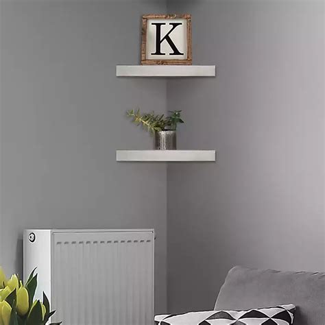 white corner shelf