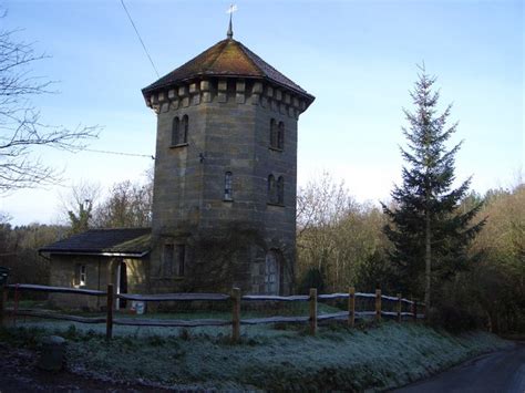 The Tower House, Ashburnham Place © Nigel Stickells cc-by-sa/2.0 :: Geograph Britain and Ireland